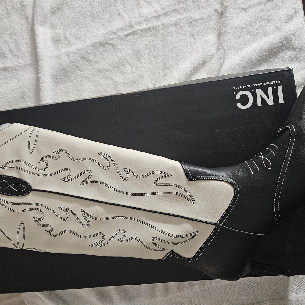 🧡🩷Womens Inc Black and White Western Boots - Size 10.5 3" Heels-NWOT❣️💕 - Picture 9 of 11